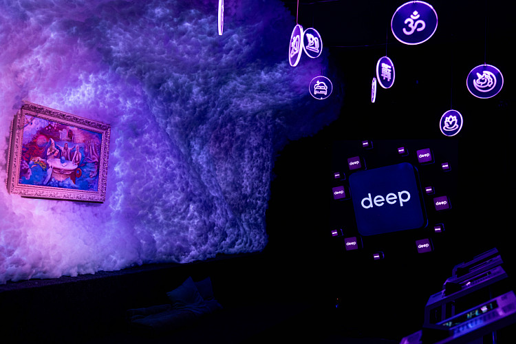 Световые декорации для DEEP